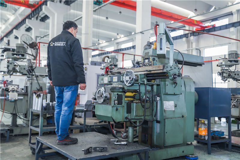 ����װ����ҵ�����ļ��㽨��