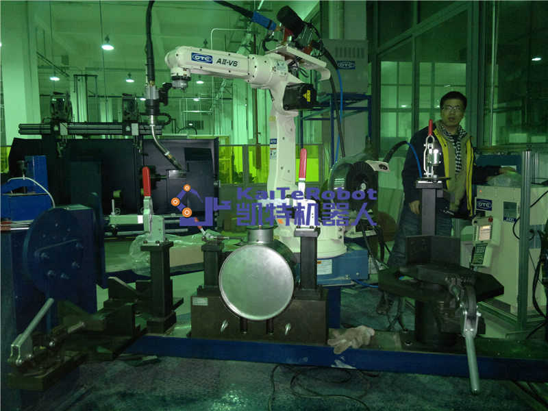 �������-CSR